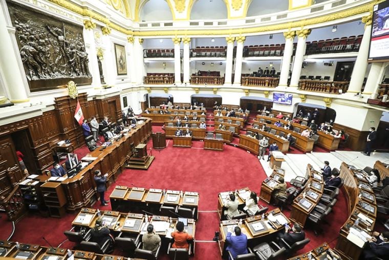 Pleno del Congreso aprueba dictamen que avala el otorgamiento de bono ascendente a los S/9,000 para fiscales del MP. (Fuente: El Peruano)